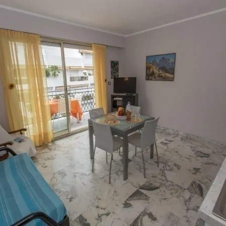 3pavec Terrasse Proche Plages Et Centre 1 Appartamento